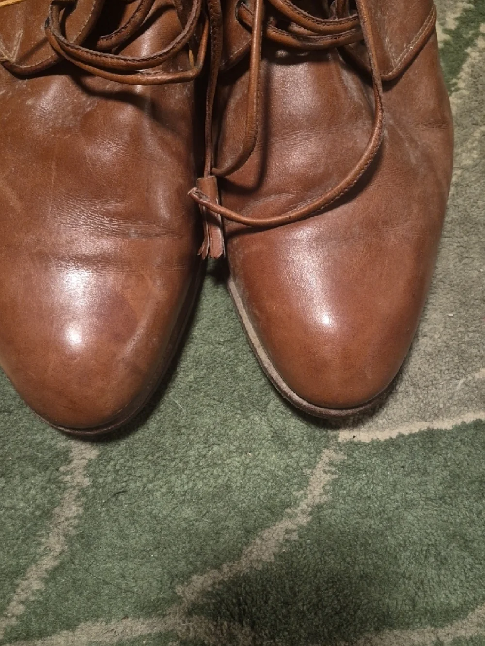 Gucci Men’s Brown Leather Chukka Lace-Up Boots
